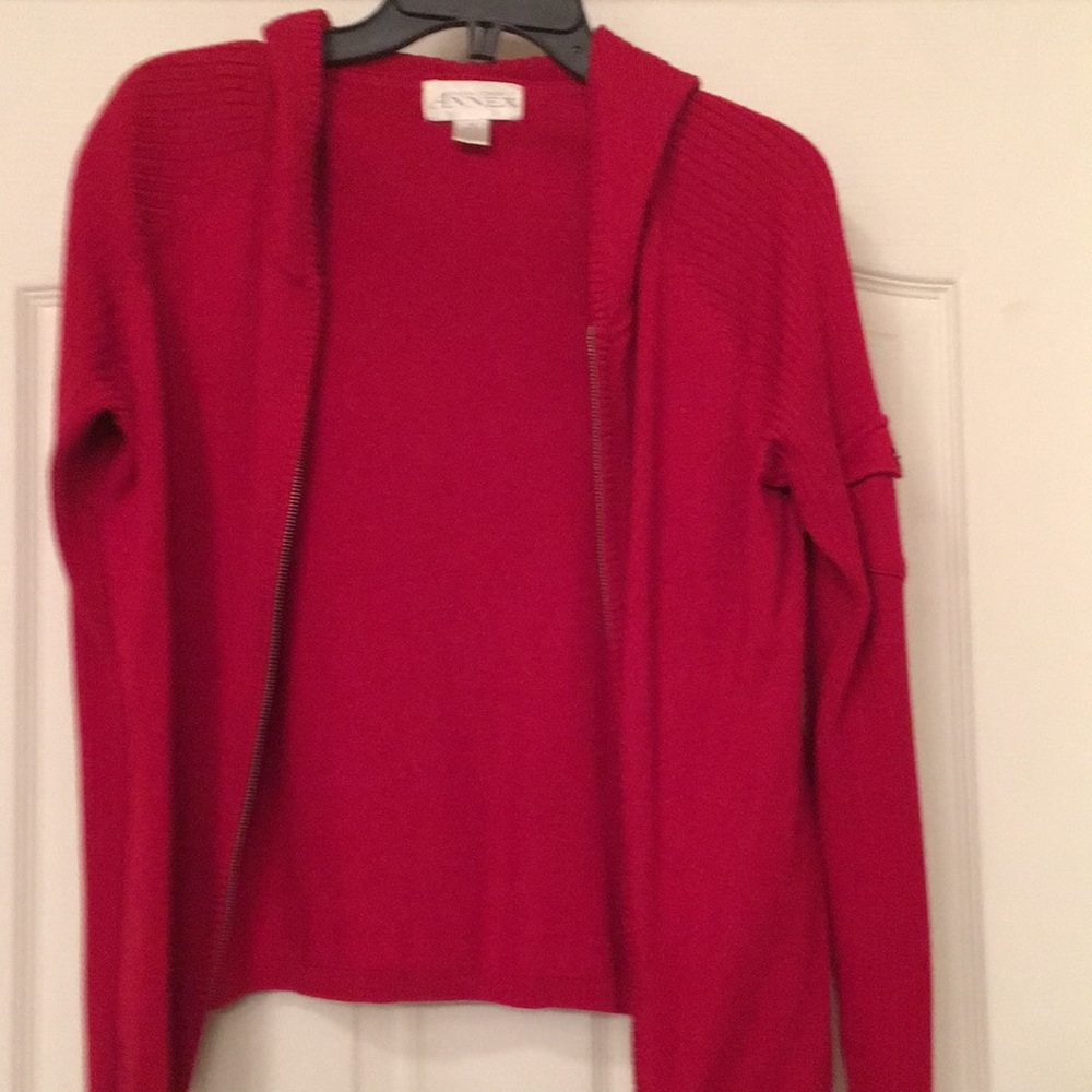 Hooded sweater